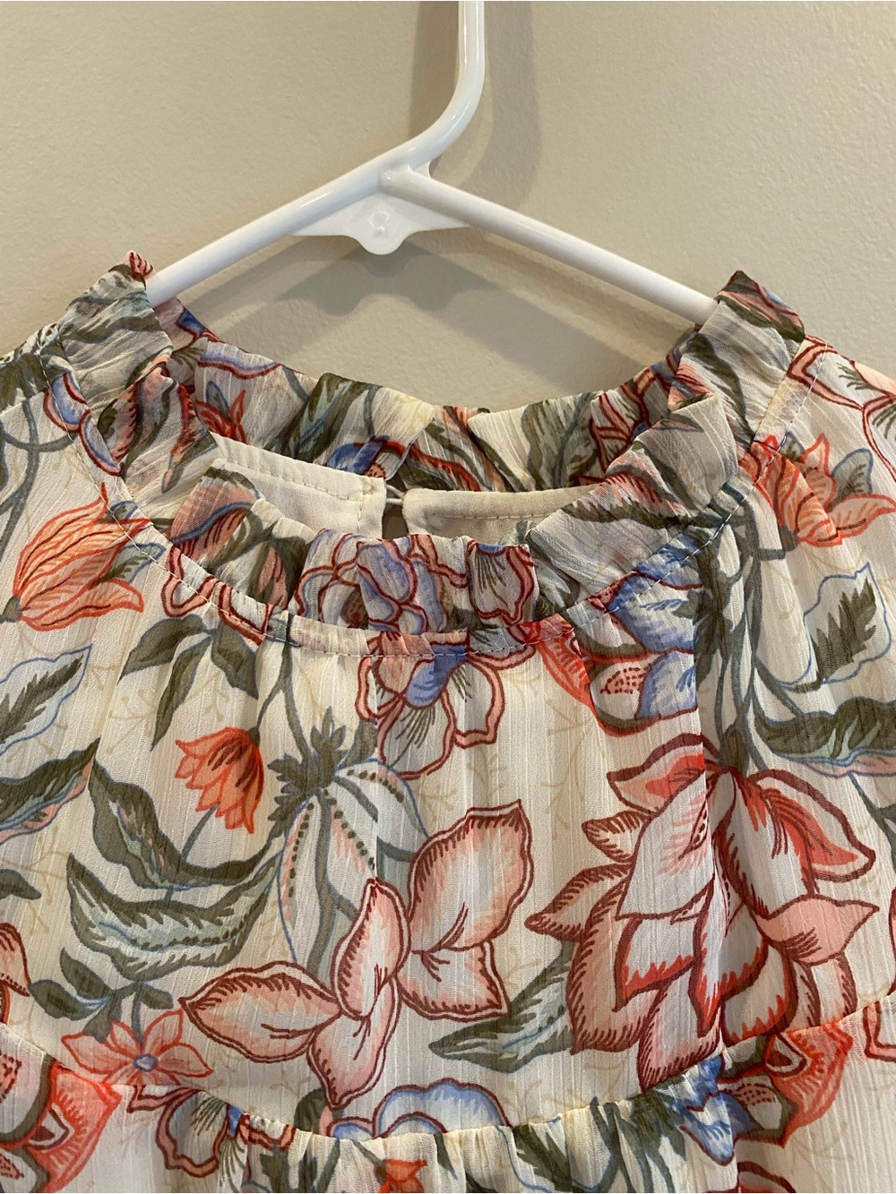 LOFT Cream Floral Puff-Sleeve Blouse - Picture 6 of 7